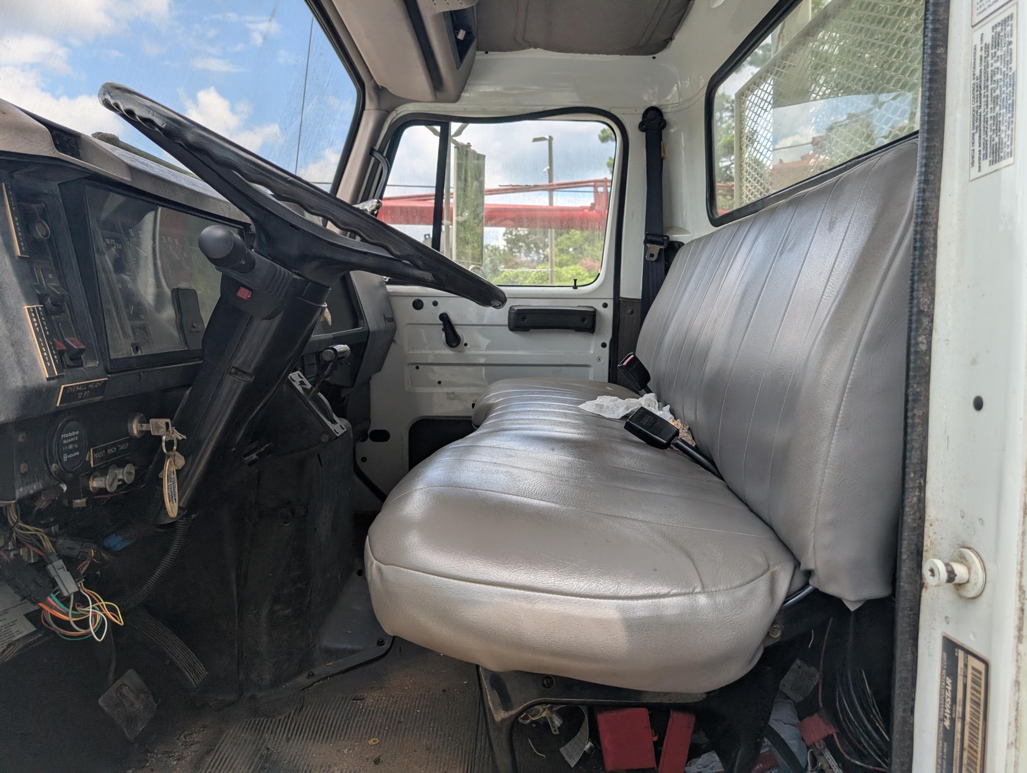 1996 INTERNATIONAL 4800 - view 16 of 57