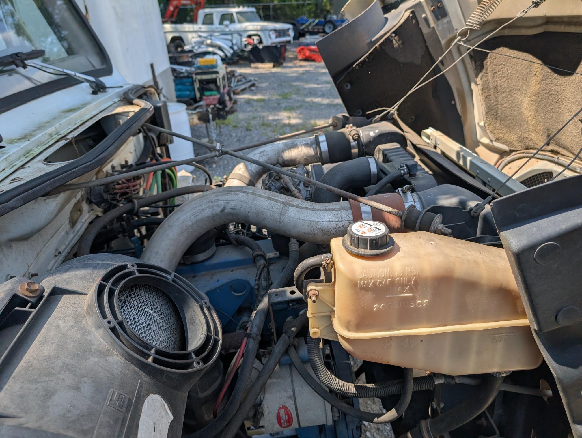 1996 INTERNATIONAL 4800 - Image 35