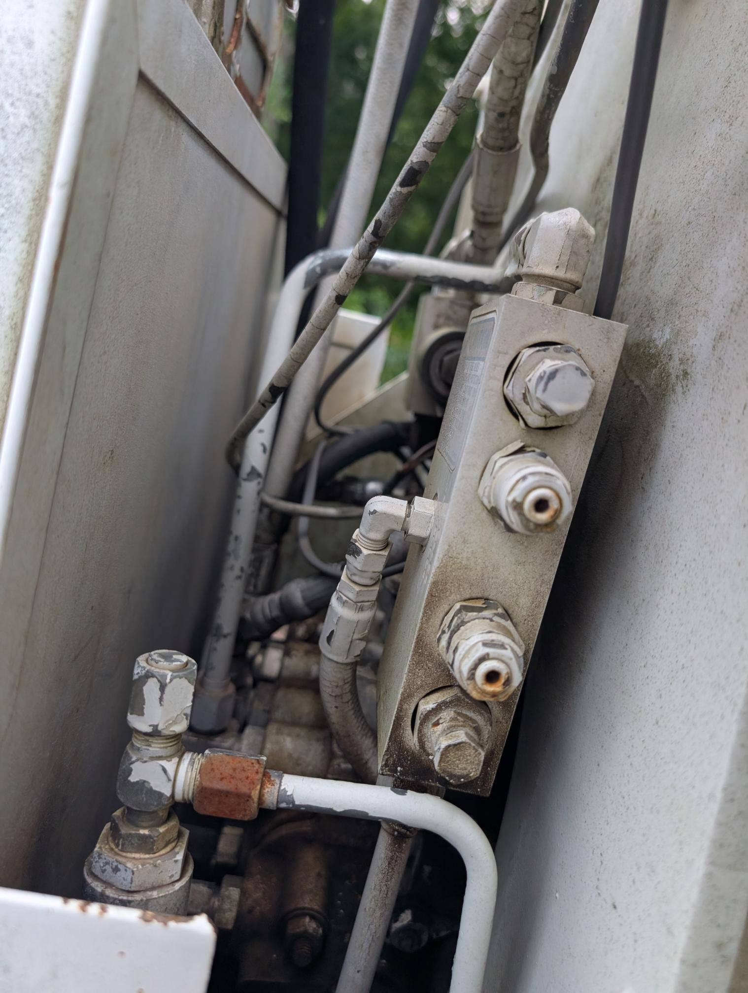 1996 INTERNATIONAL 4800 - Image 50