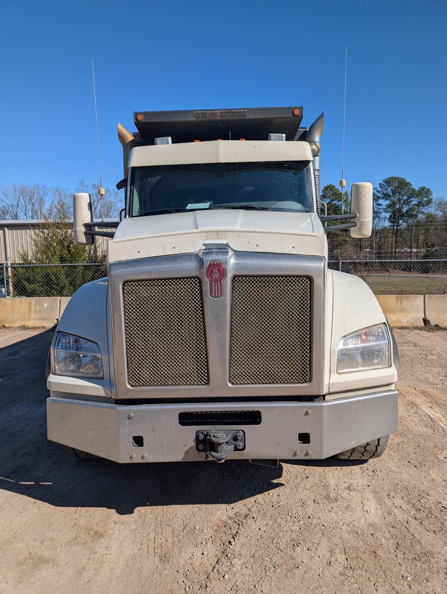 2023 KENWORTH T880 - Image 10