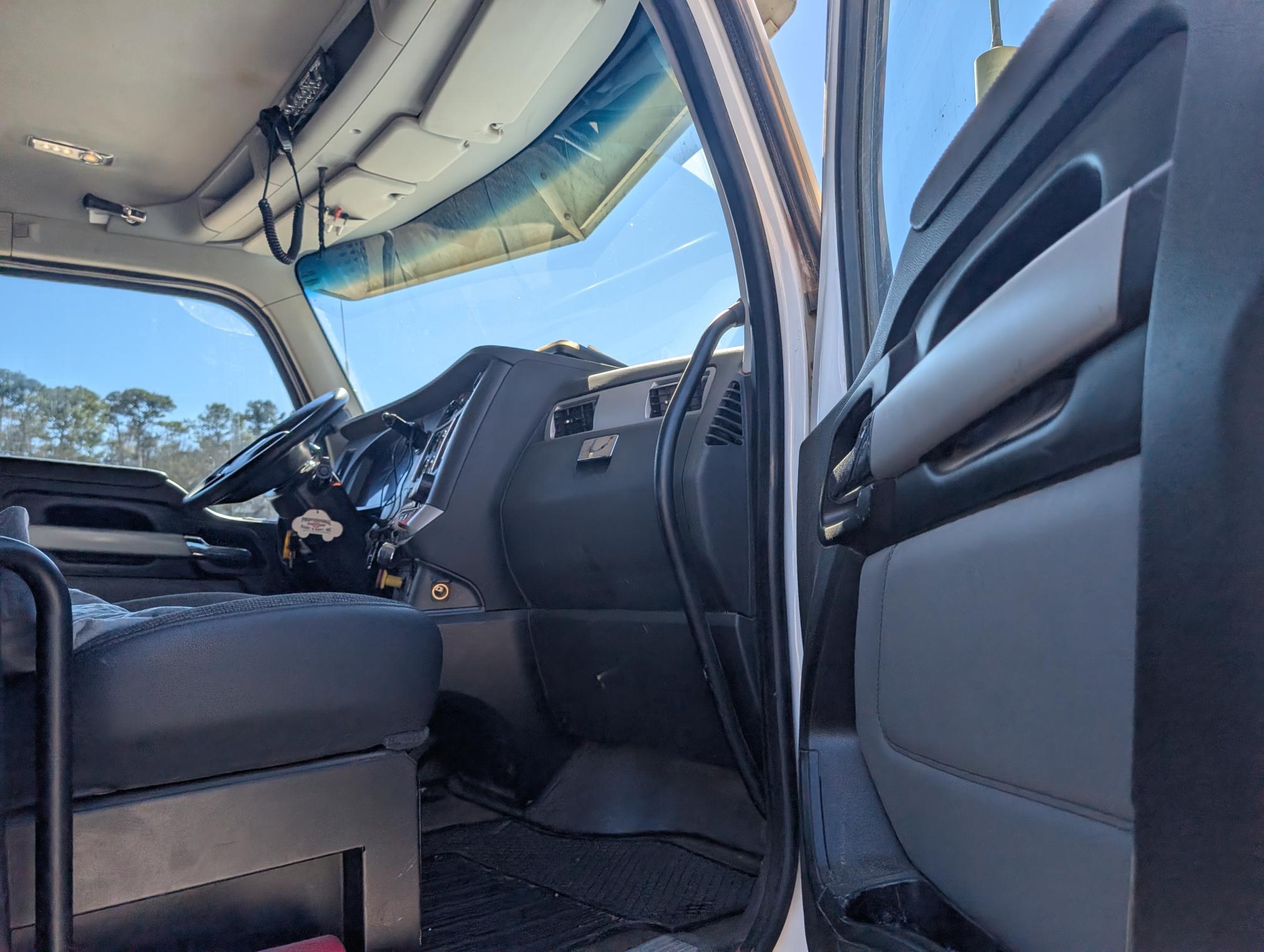 2023 KENWORTH T880 - view 15 of 36