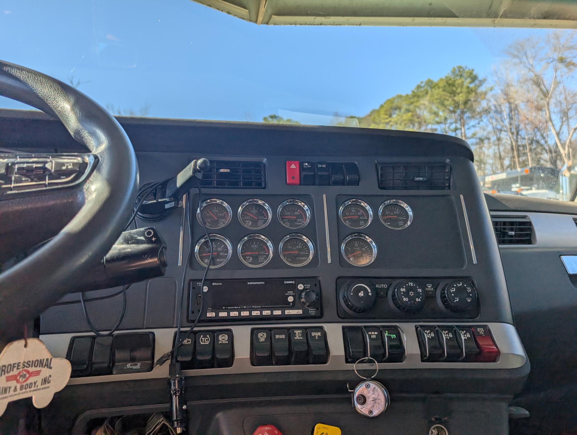 2023 KENWORTH T880 - view 18 of 36