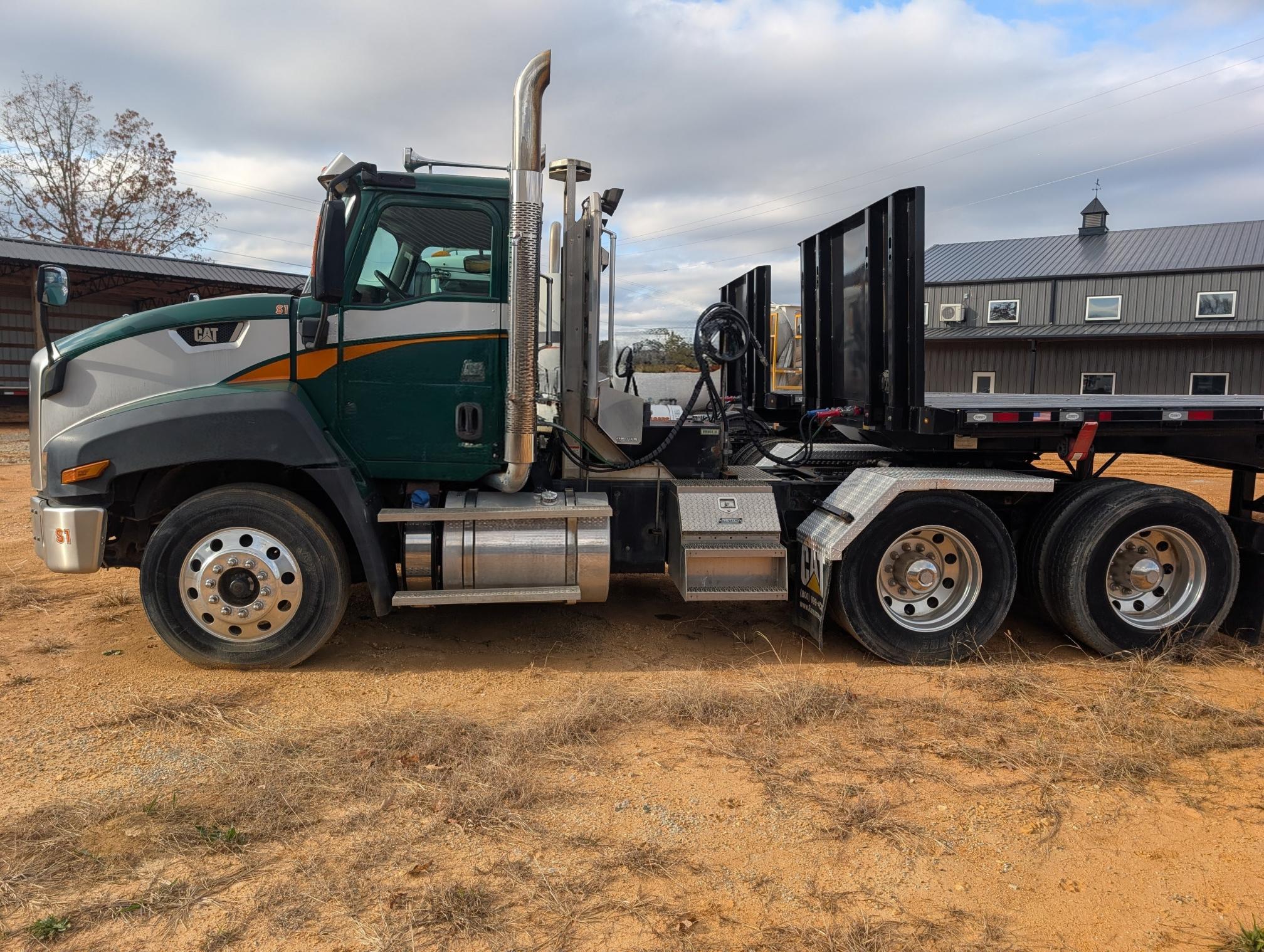 2016 CATERPILLAR CT660S - Image 2