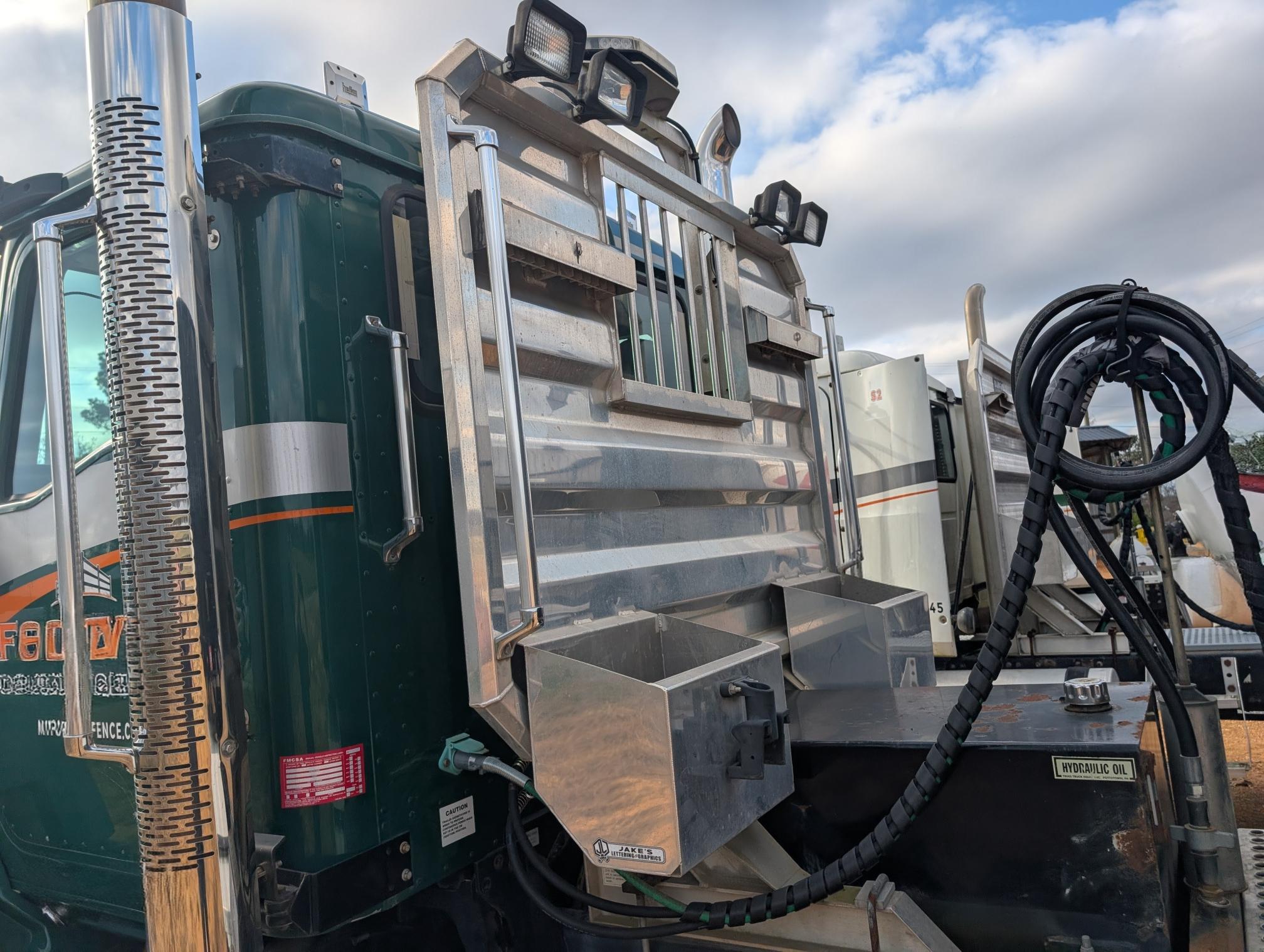 2016 CATERPILLAR CT660S - Image 5