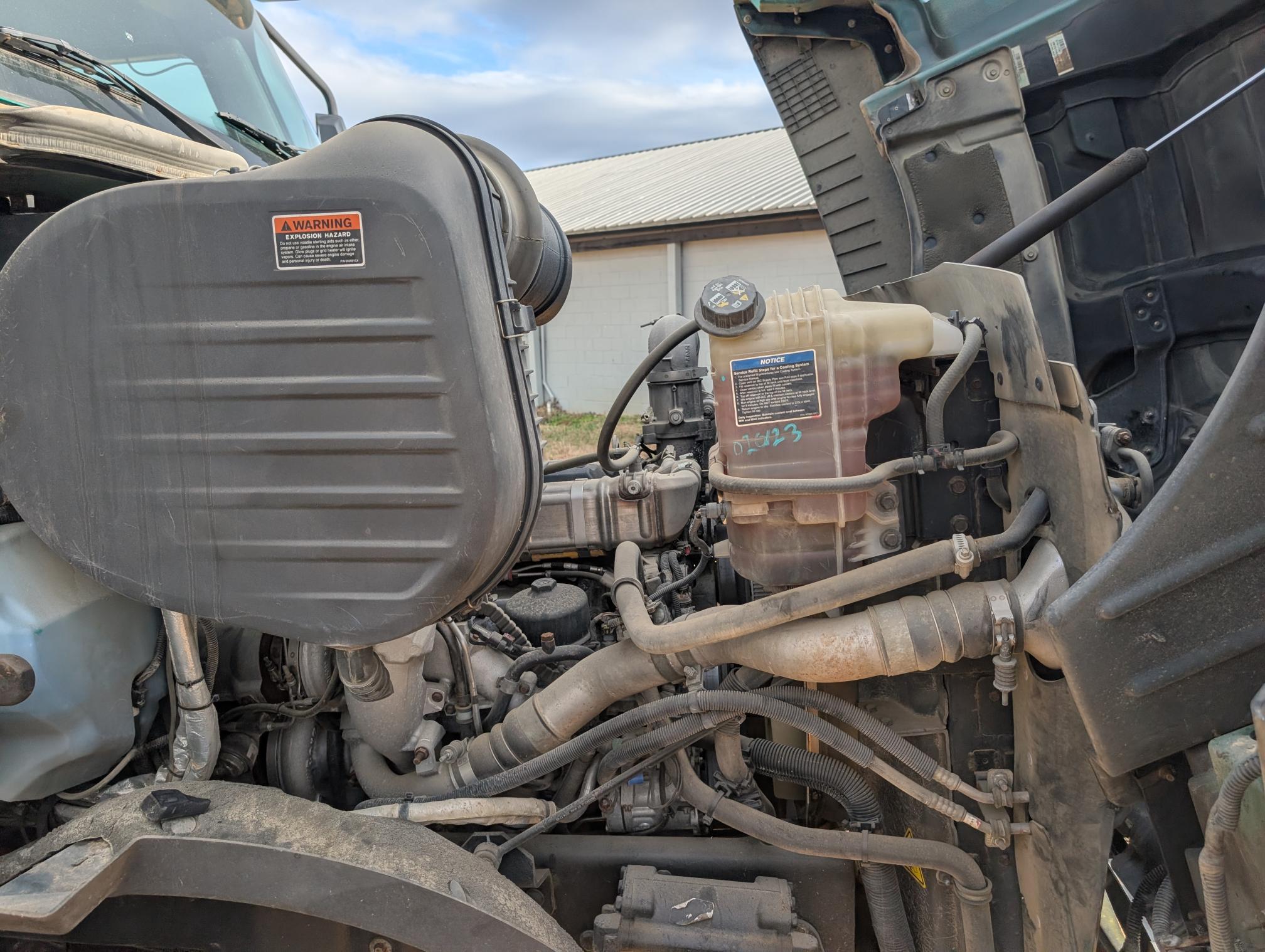 2016 CATERPILLAR CT660S - Image 29