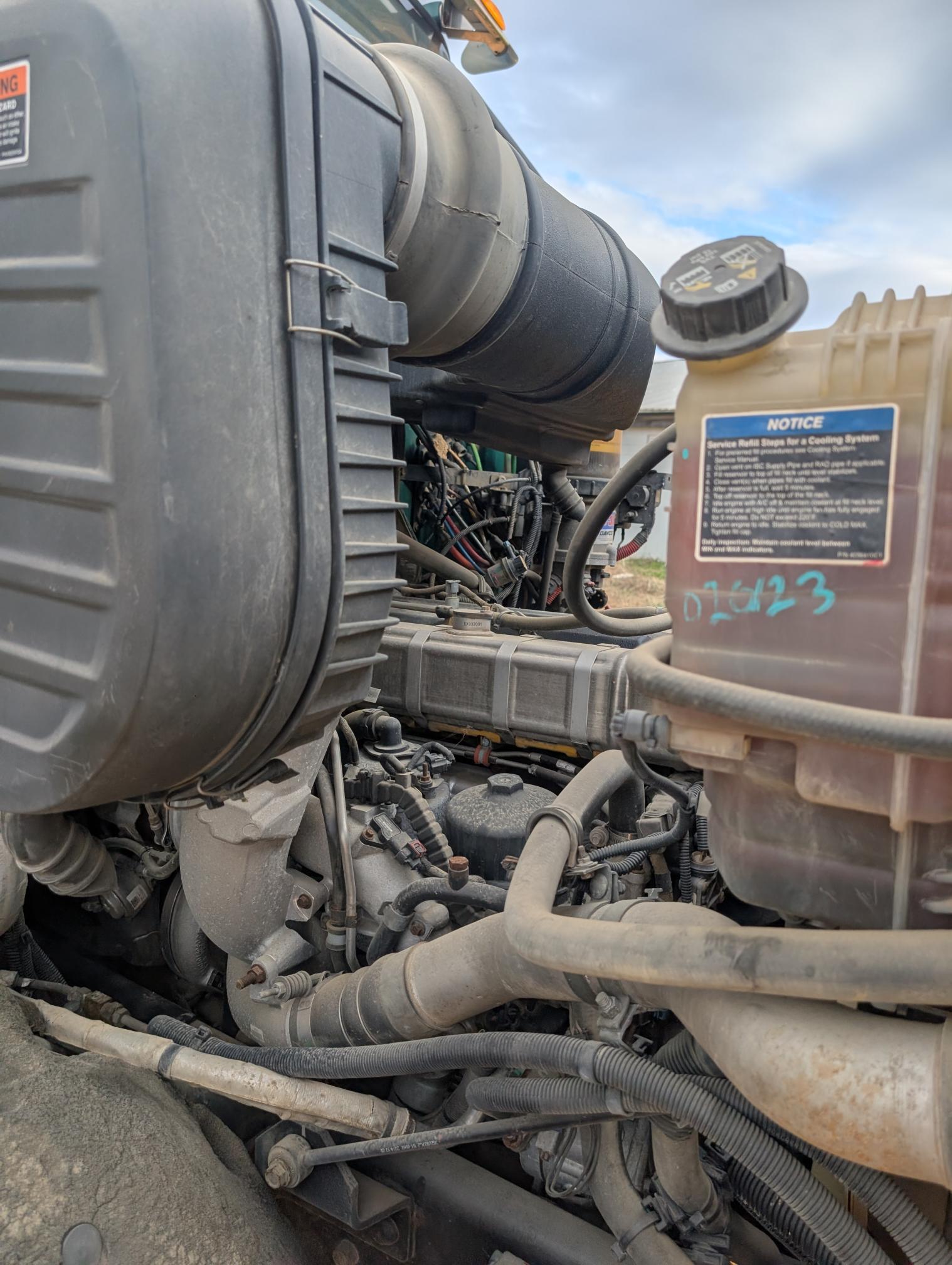 2016 CATERPILLAR CT660S - Image 24