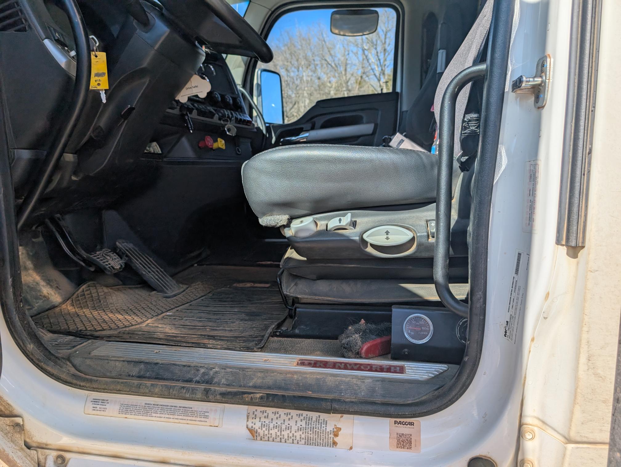 2023 KENWORTH T880 - view 12 of 26