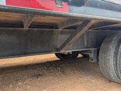 2023 EAGLE 30 foot Gooseneck - Image 11