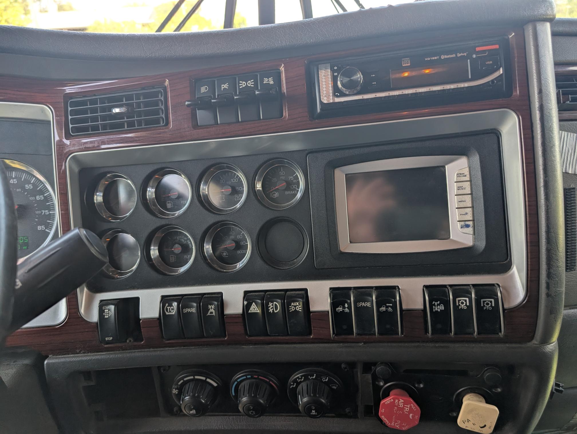 2008 KENWORTH T800 - view 20 of 28