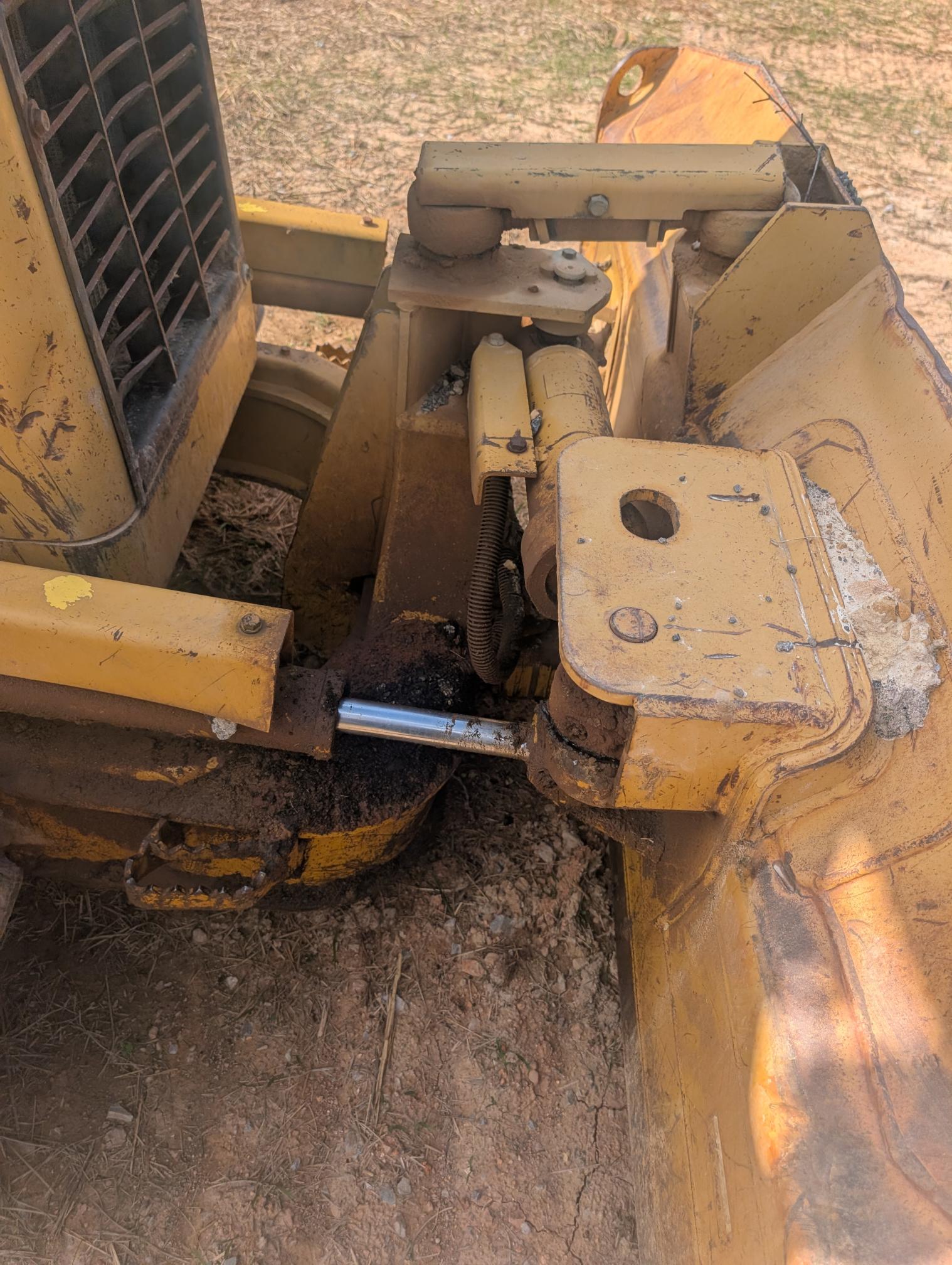 2006 CATERPILLAR D3G - Image 14