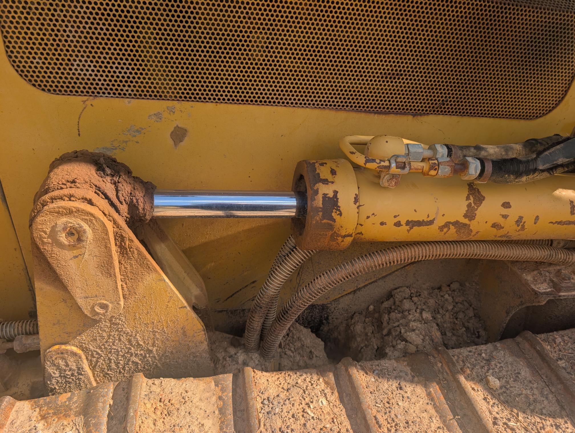 2006 CATERPILLAR D3G - view 18 of 19