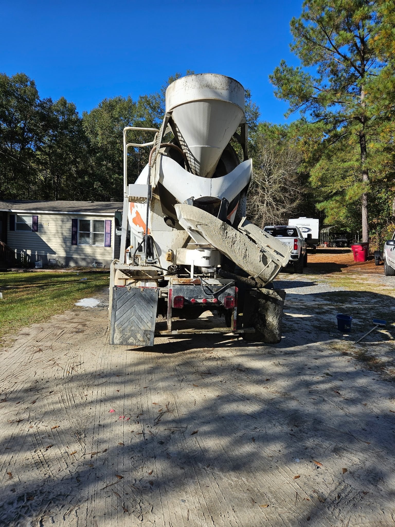 2004 INTERNATIONAL 4200 - view 3 of 11