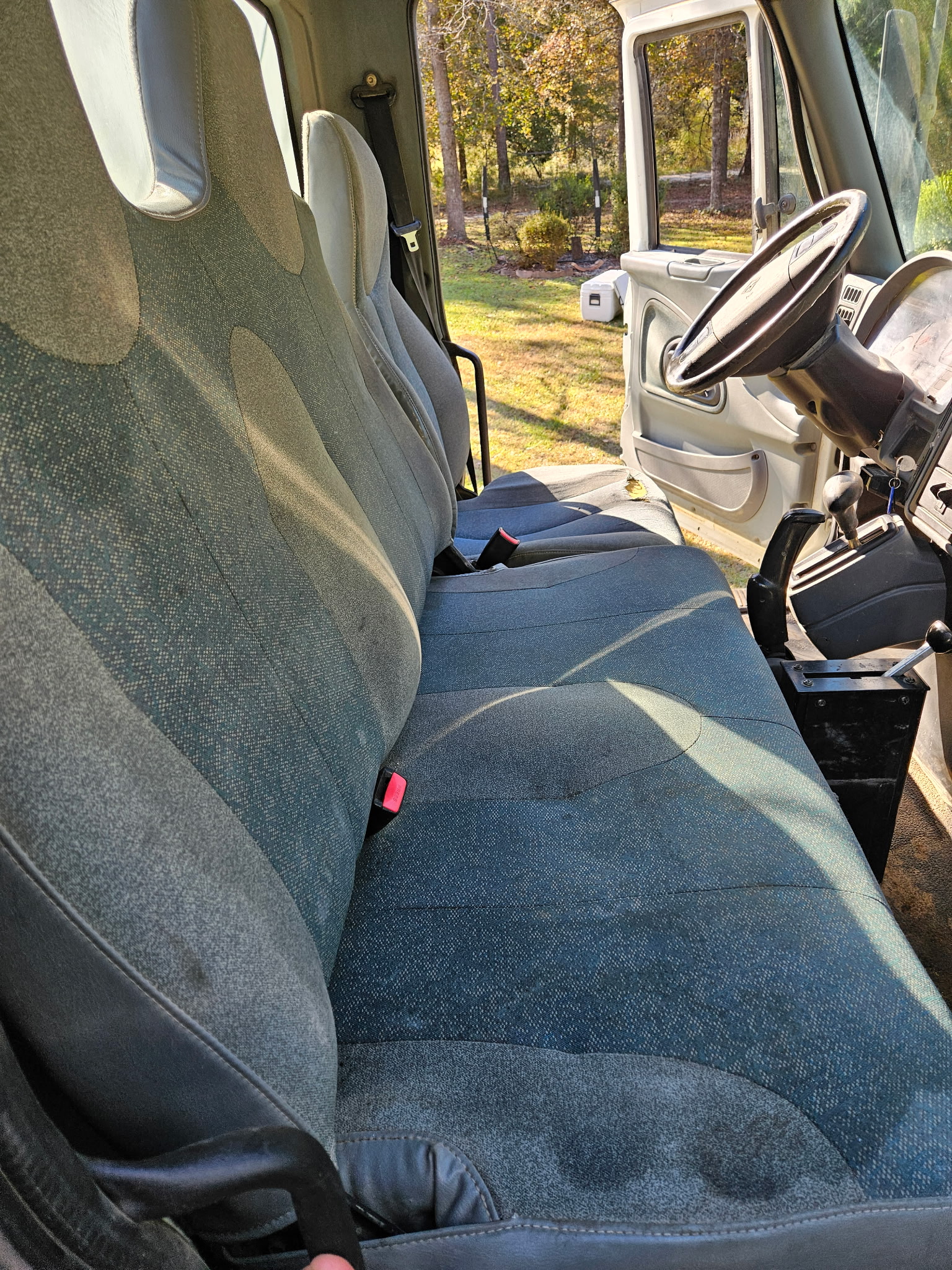 2004 INTERNATIONAL 4200 - Image 6