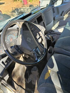 2004 INTERNATIONAL 4200 - Image 7