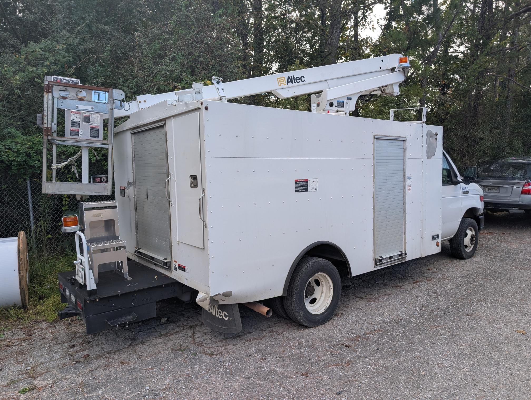 2018 FORD E450 - view 4 of 28