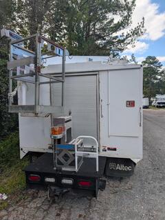 2018 FORD E450 - Image 8