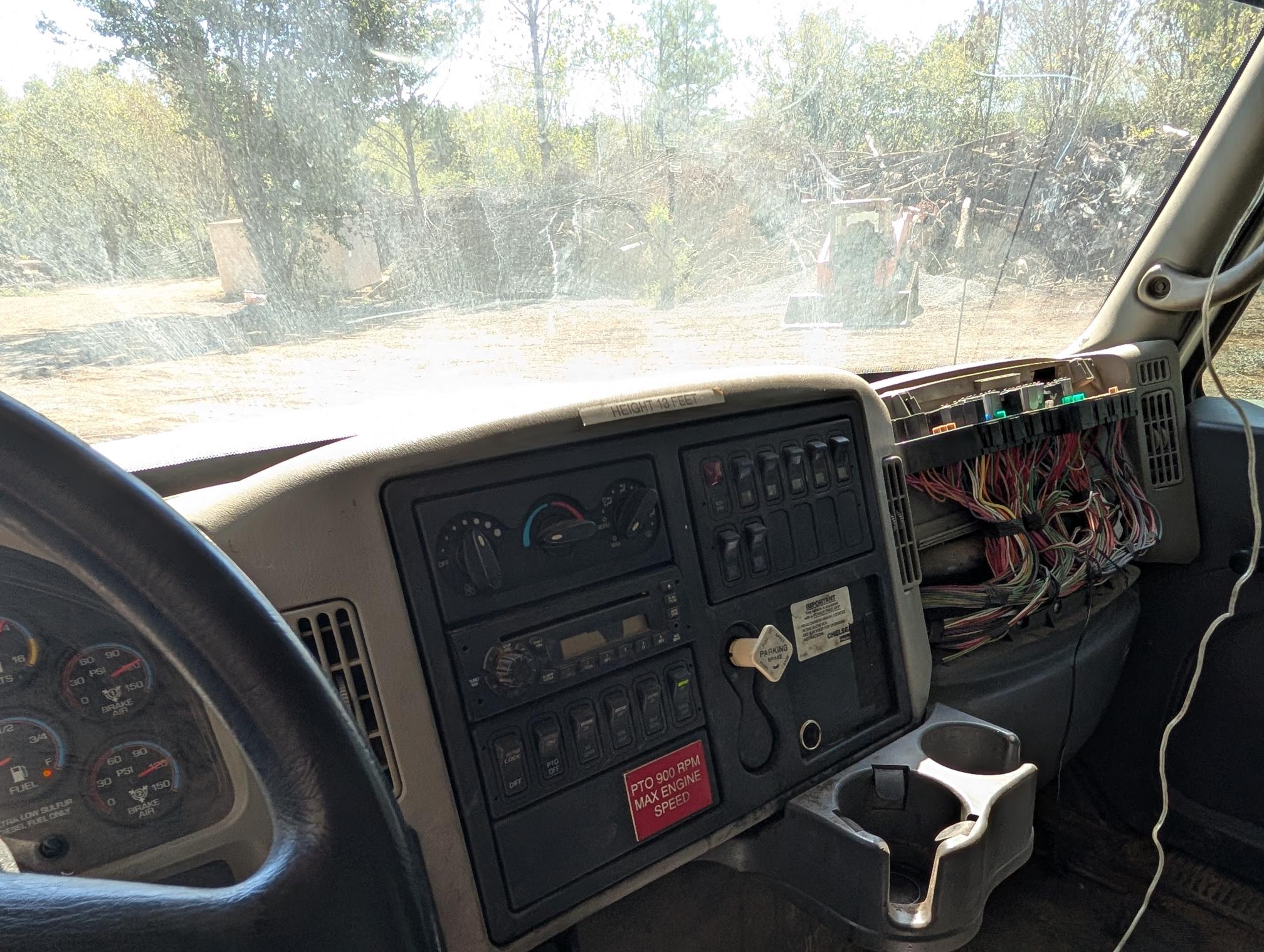 2001 STELLAR 3315 - Image 24