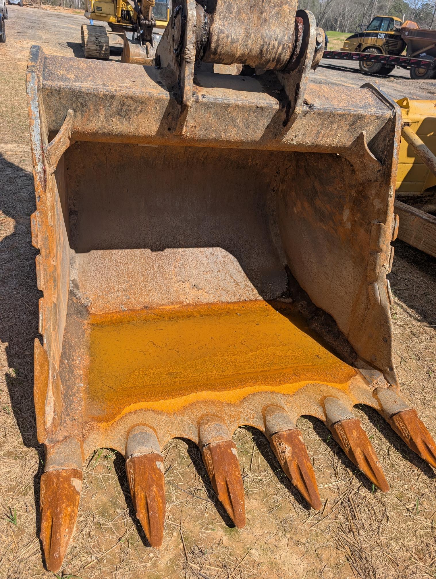 2021 KOMATSU PC490LC-11 - view 17 of 27