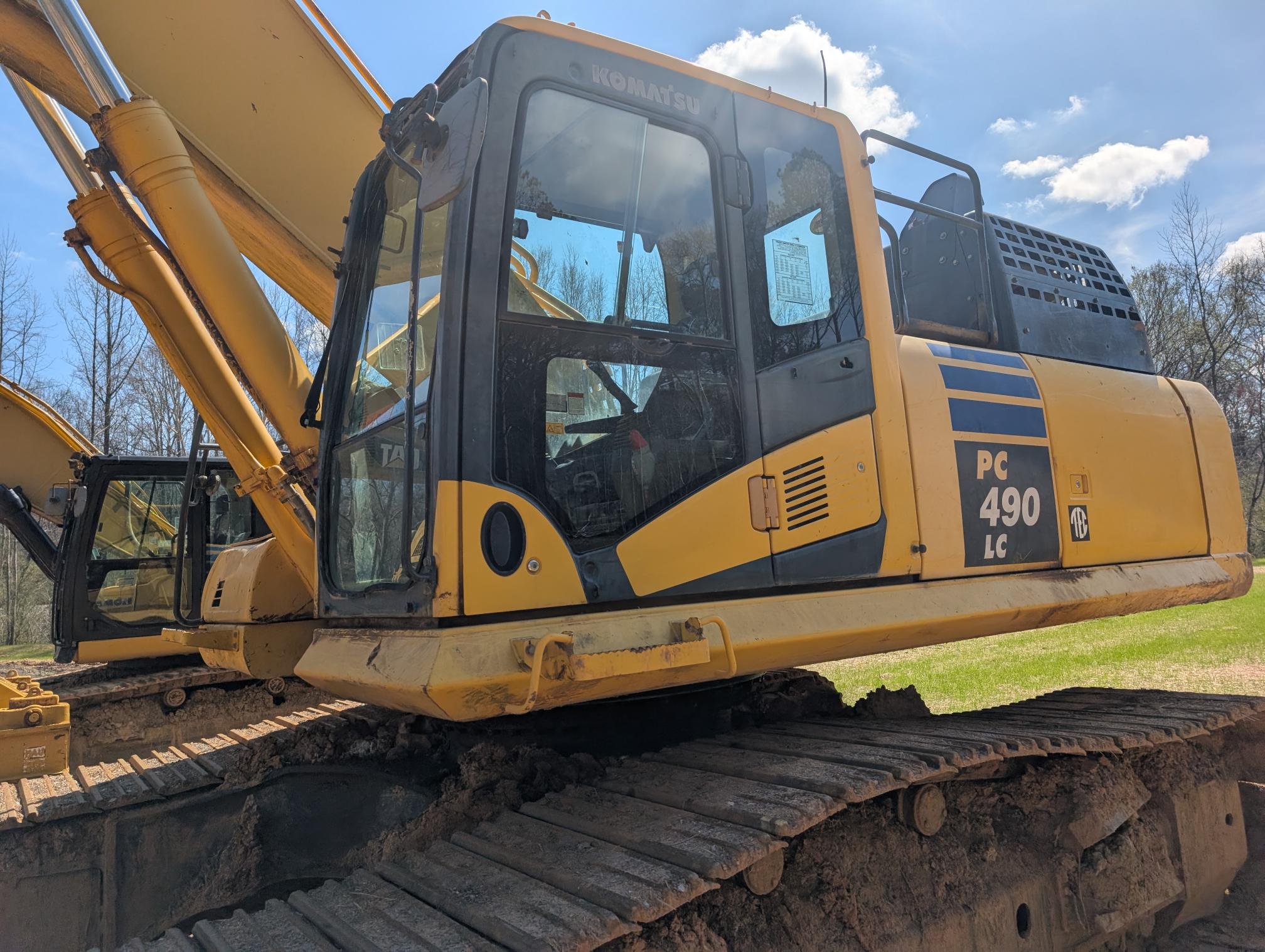 2021 KOMATSU PC490LC-11 - Image 16