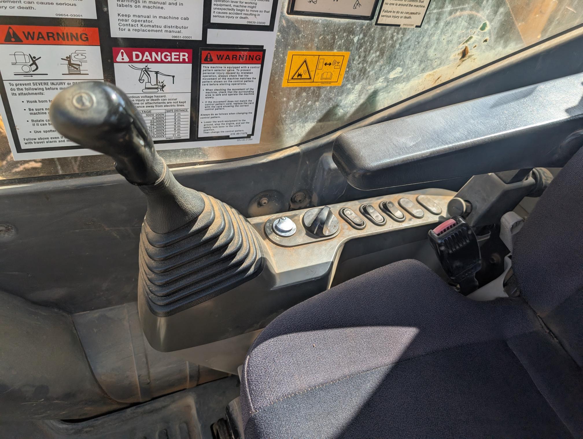 2021 KOMATSU PC490LC-11 - Image 23