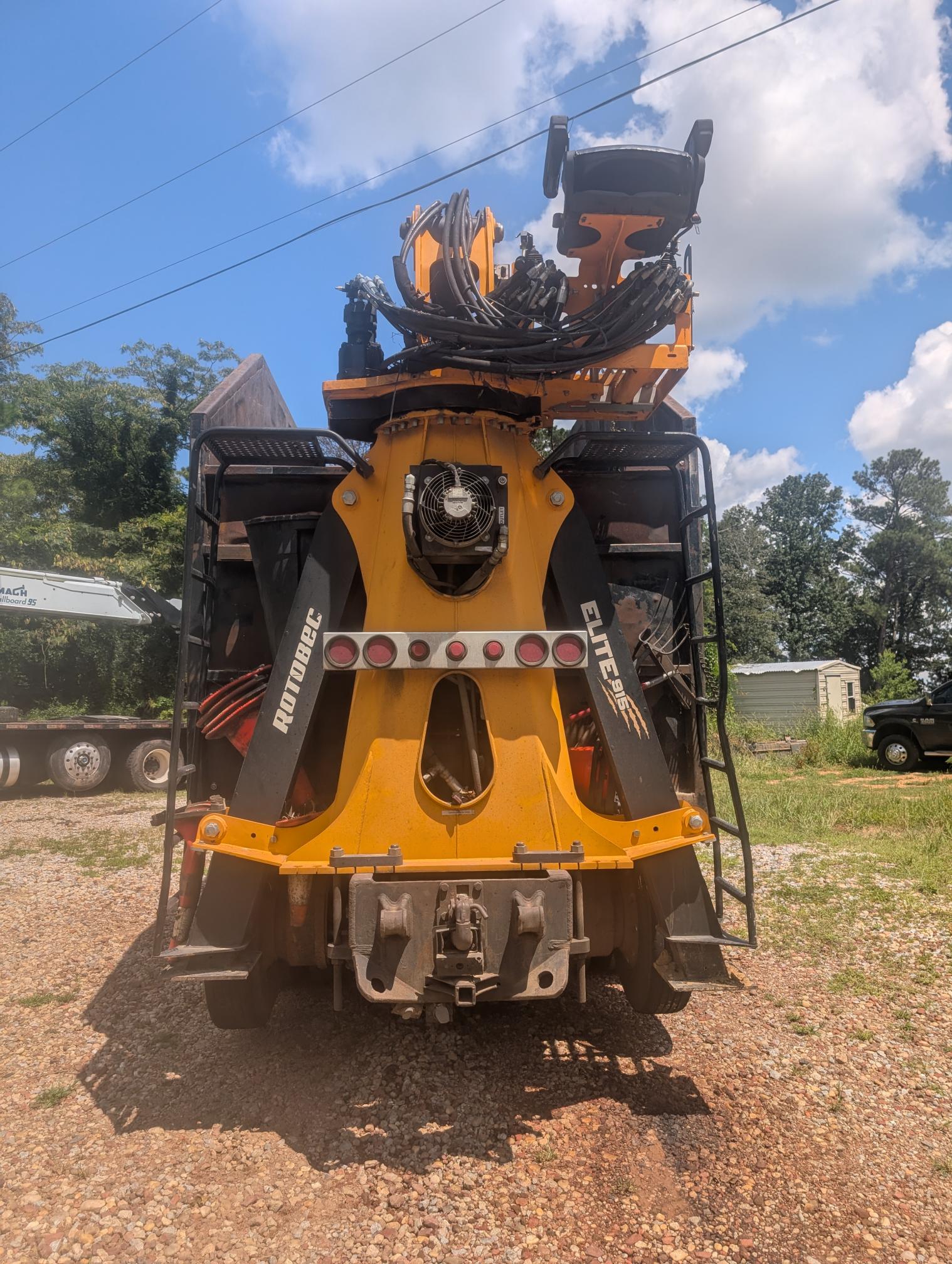 1995 PETERBILT 330 - Image 33