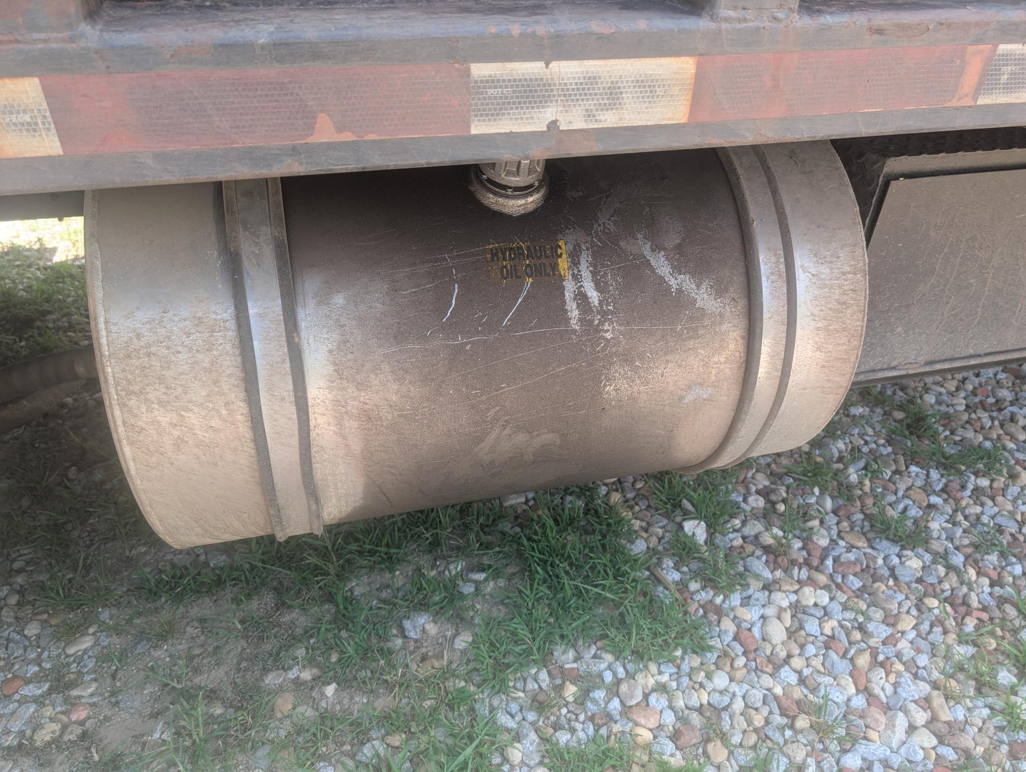 1995 PETERBILT 330 - view 13 of 48