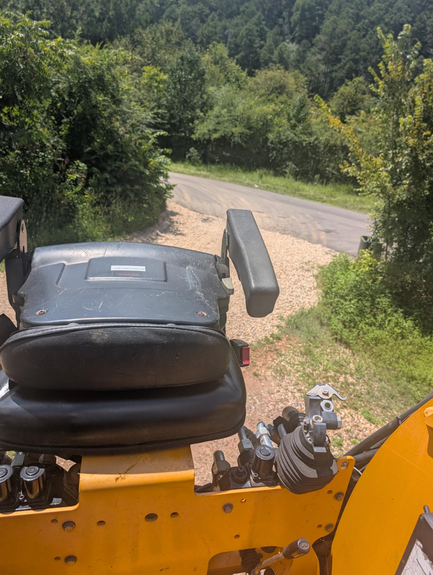 1995 PETERBILT 330 - view 7 of 48