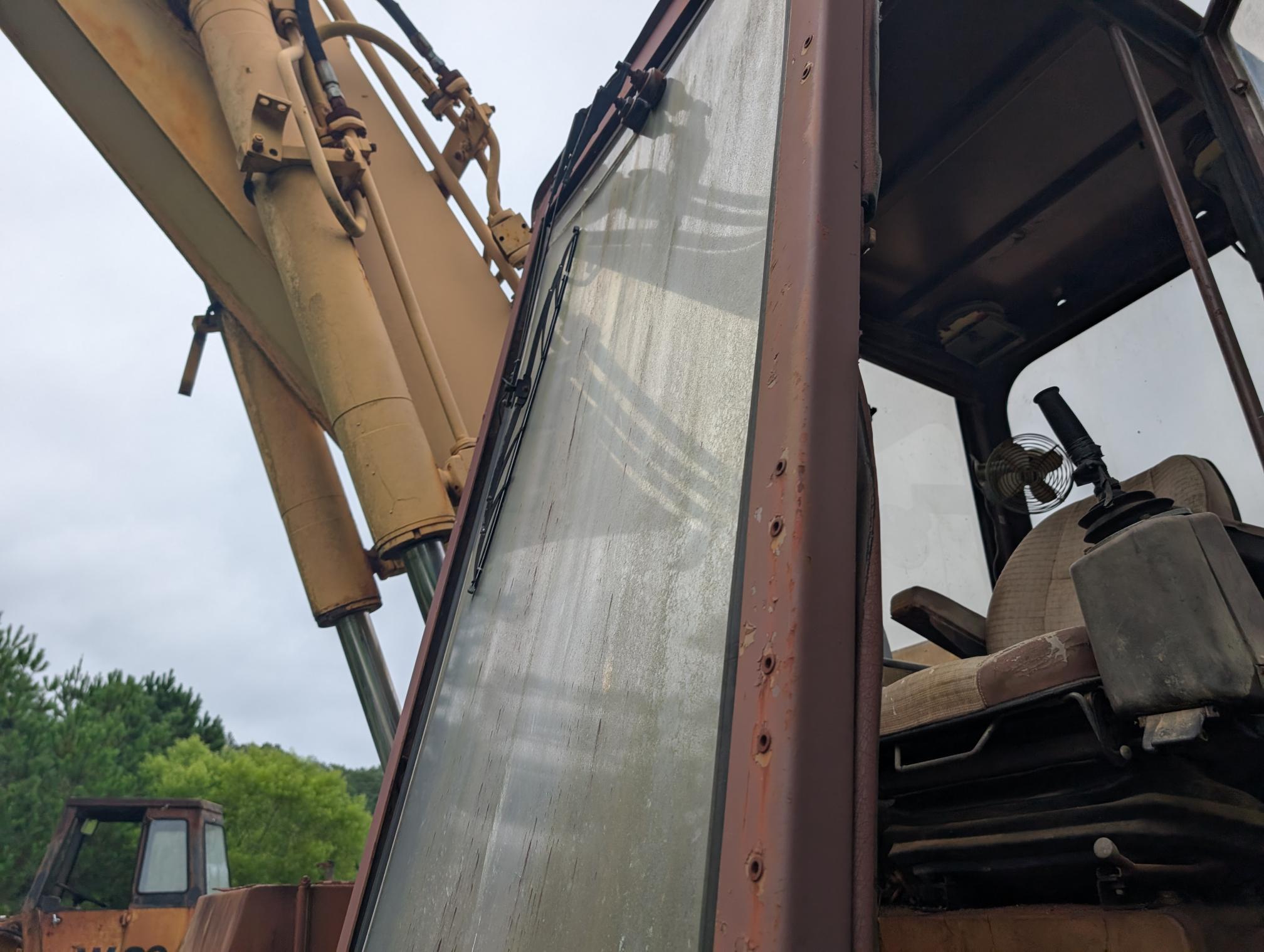 1984 CASE 125B - Image 23