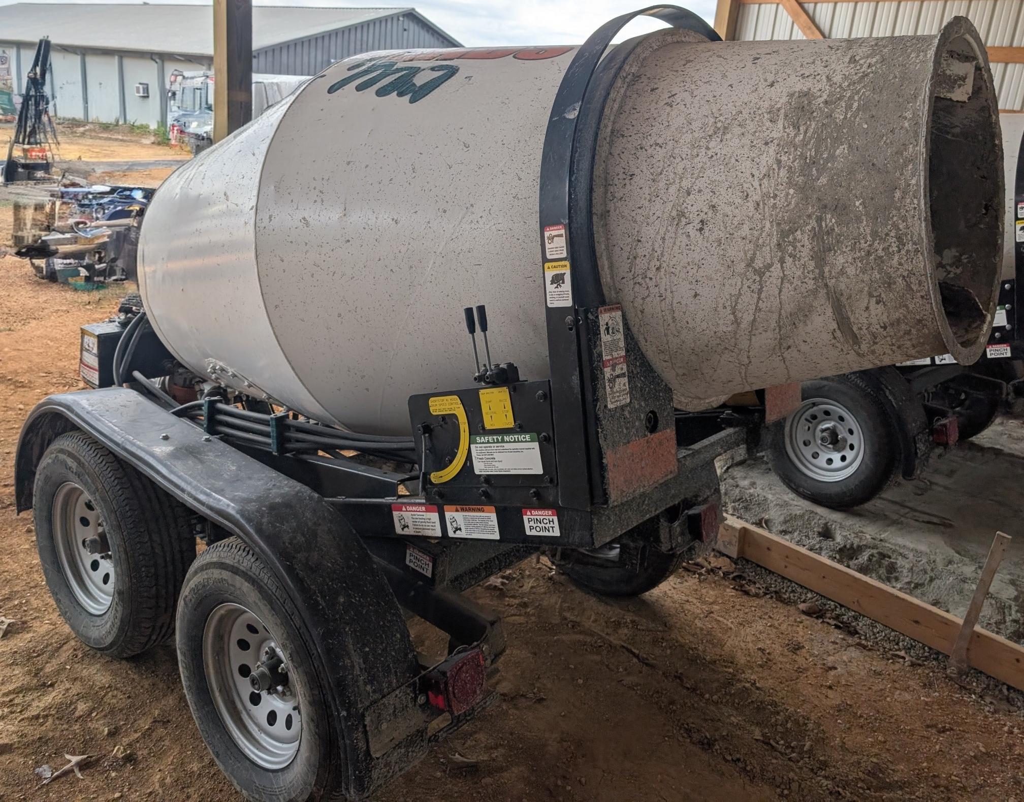 2023 ERNEST INDUSTRIES The Short Stop Trailer Mixer - Image 6