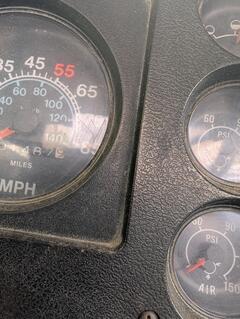 1985 INTERNATIONAL S1900 - Image 11