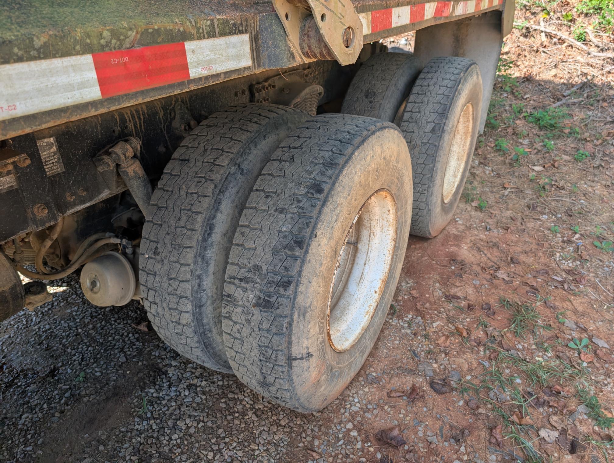 2000 STERLING LT9500 - Image 26