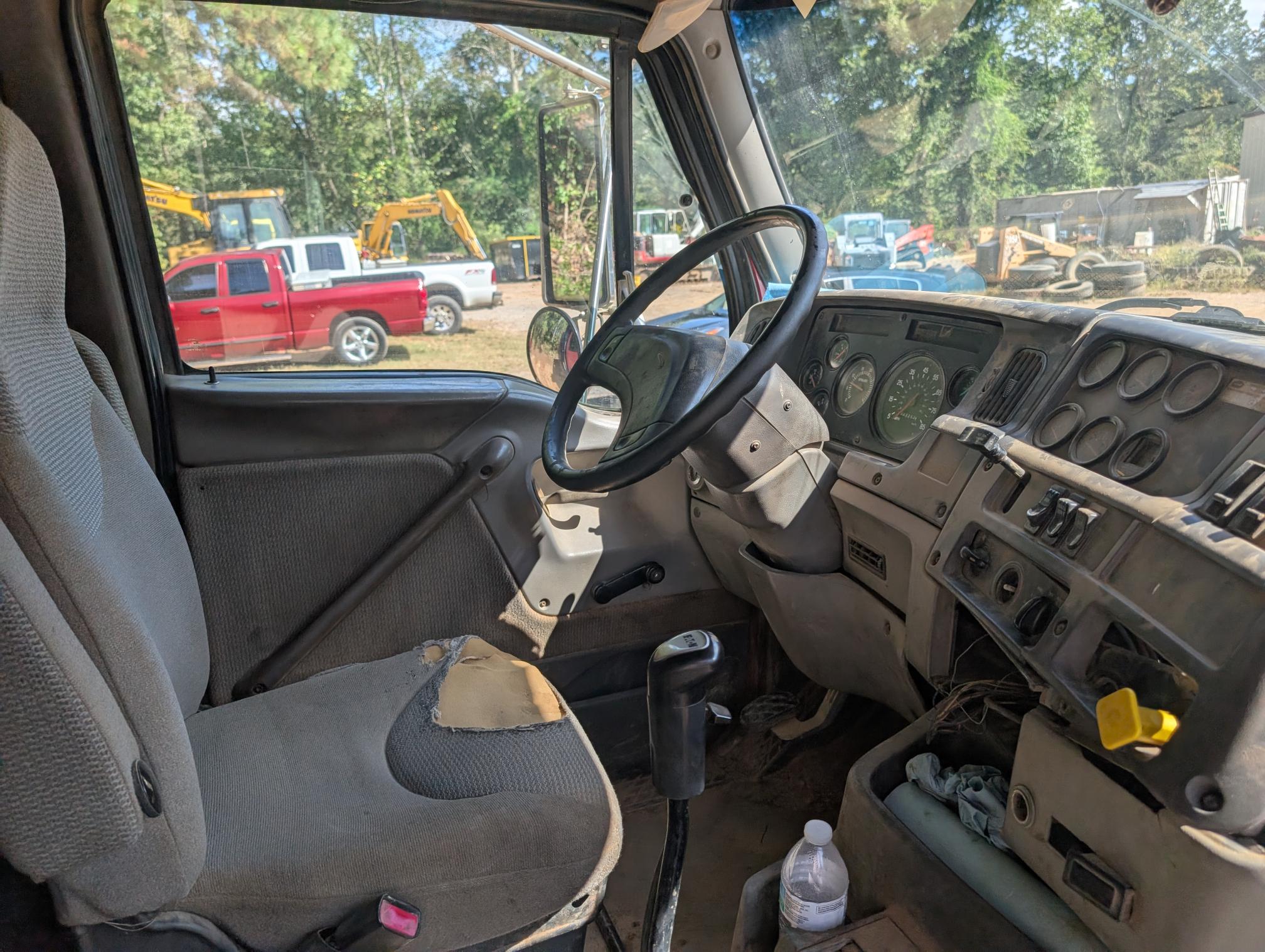 2000 STERLING LT9500 - view 14 of 27