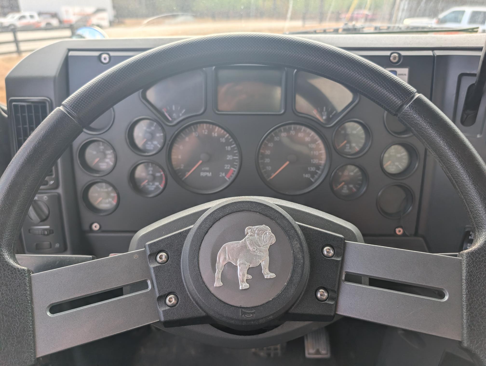 2013 MACK CHU613 - Image 11