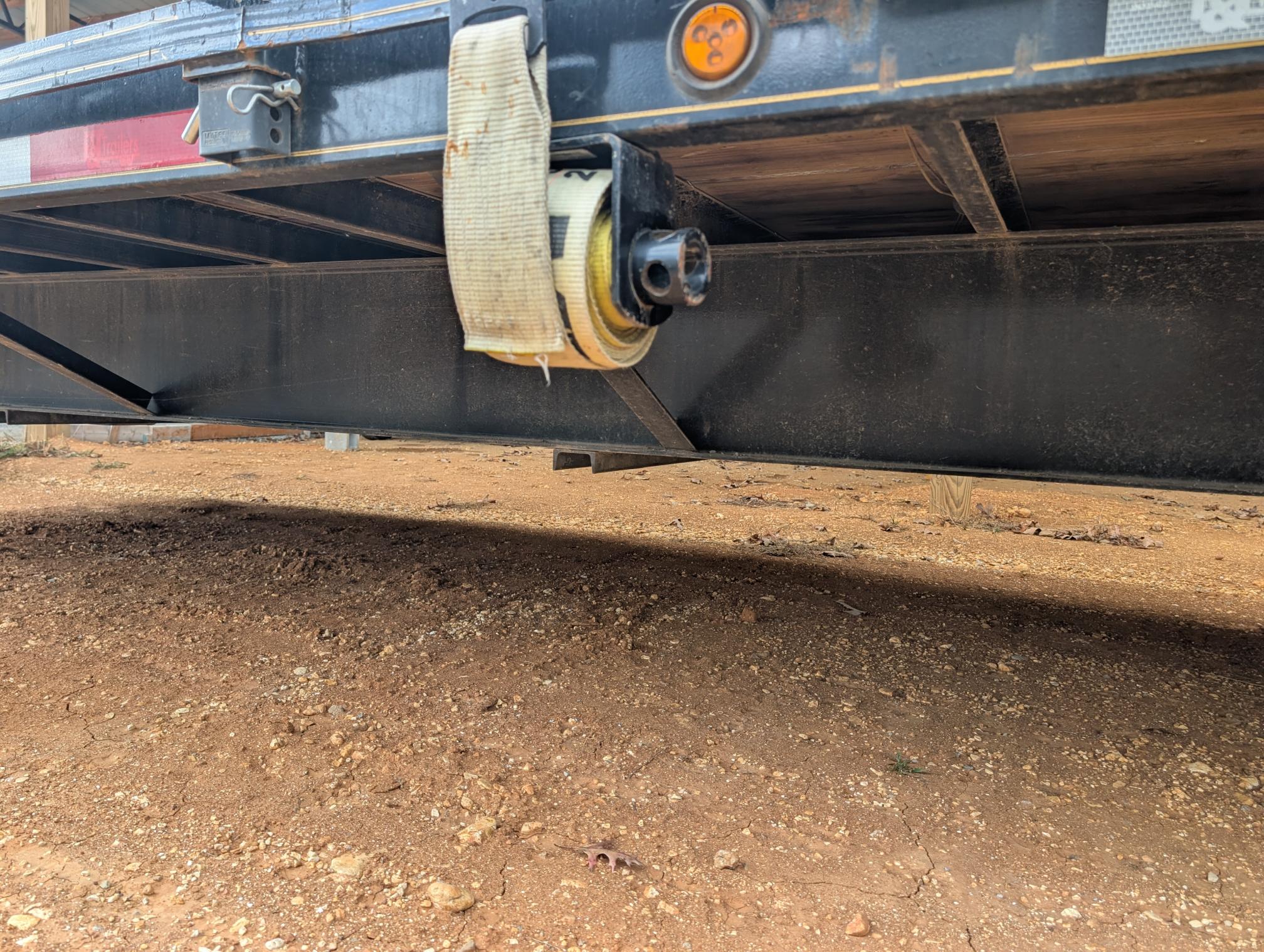 2023 EAGLE 30 foot Gooseneck - Image 8