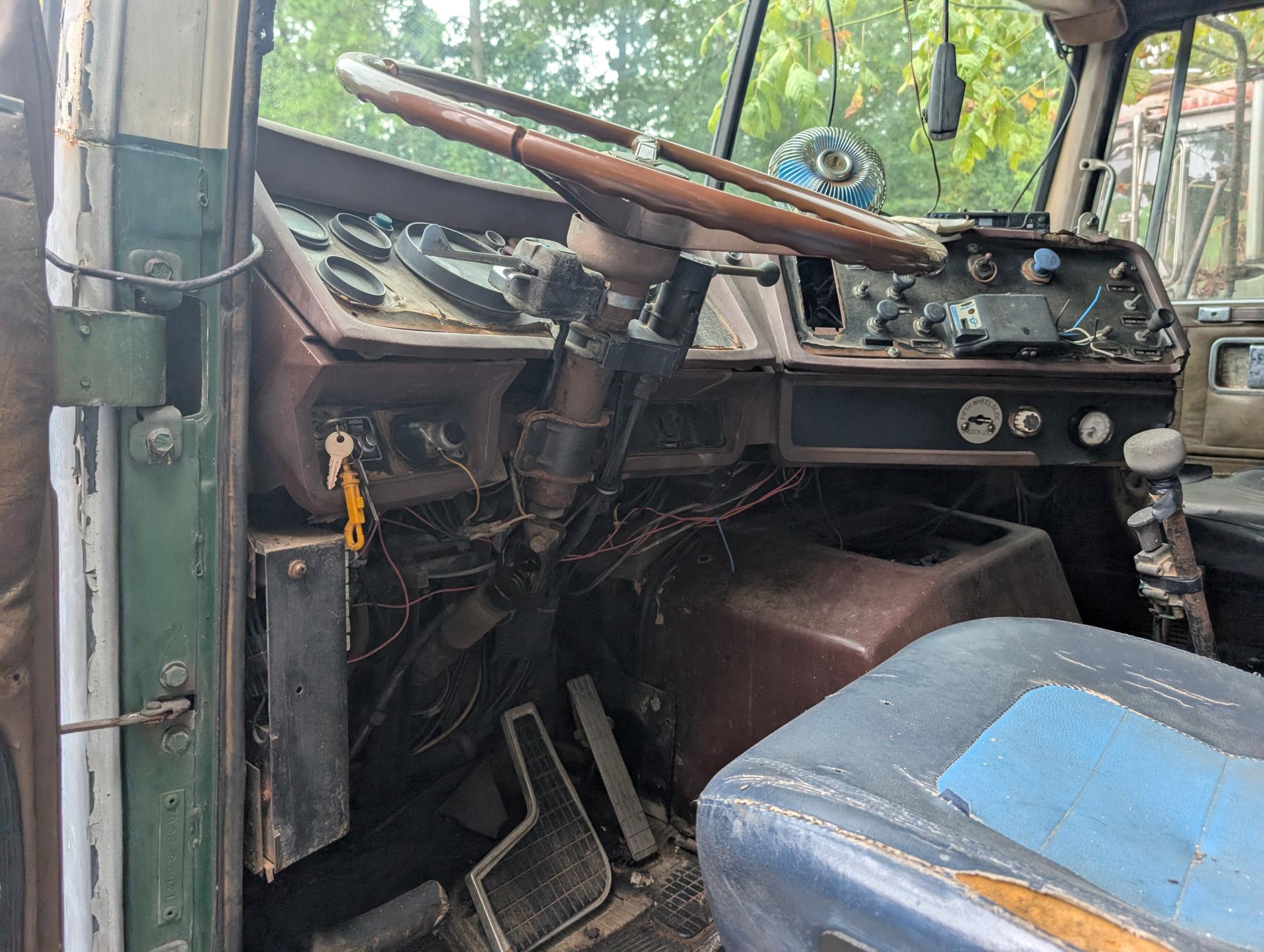 1977 WHITE 6V92TTA - view 5 of 20