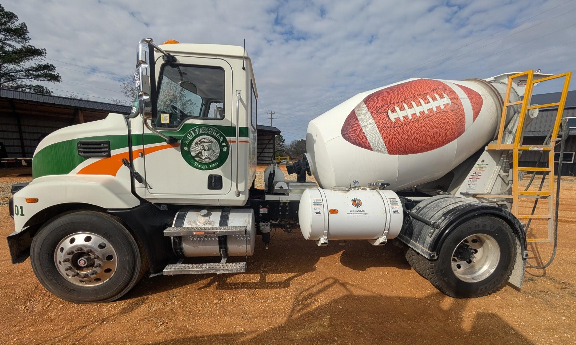 2024 MACK MD 490 - Image 2