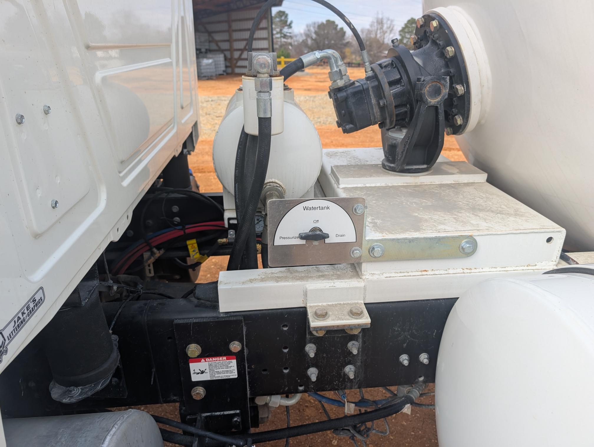 2024 MACK MD 490 - Image 10