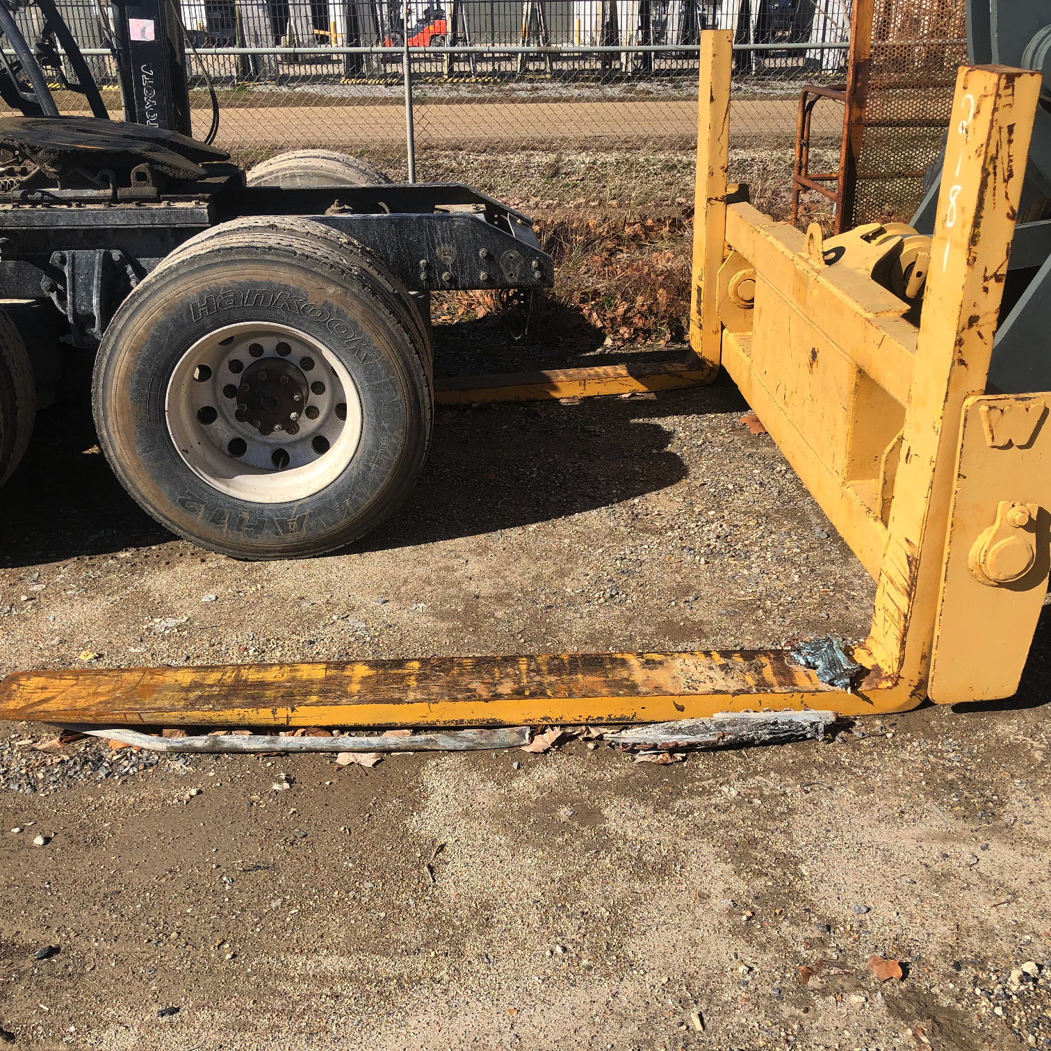 2010 DEERE 644K - Image 8