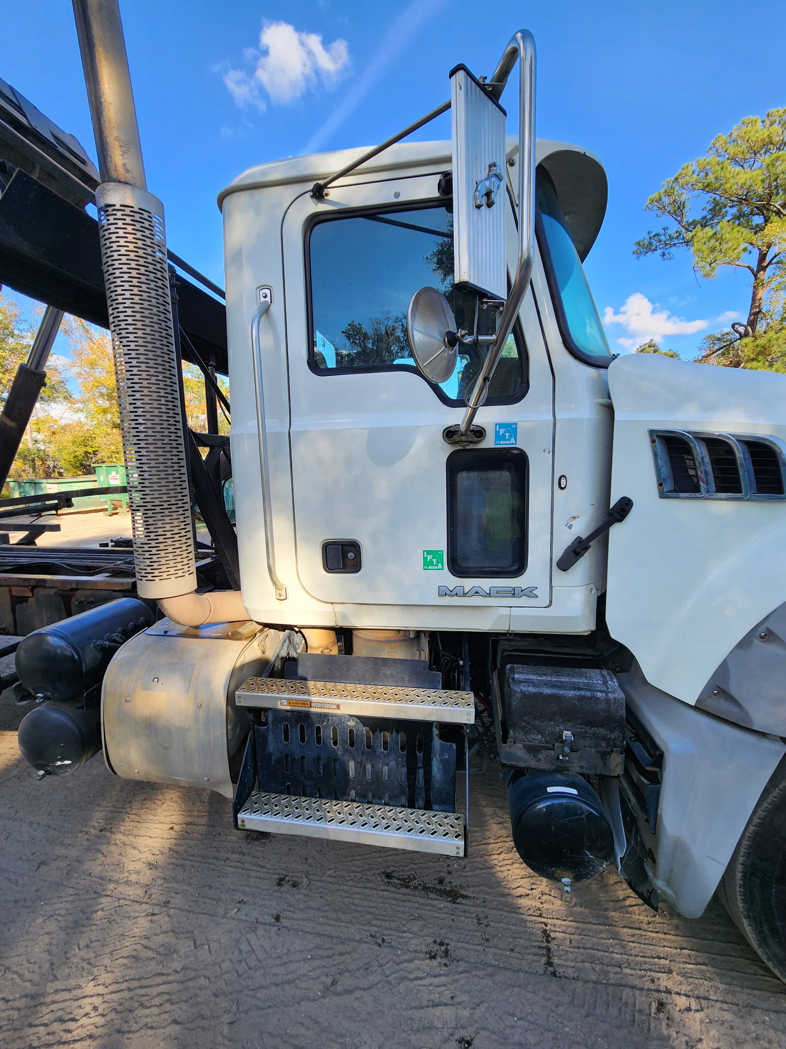 2012 MACK GU713 - view 5 of 17