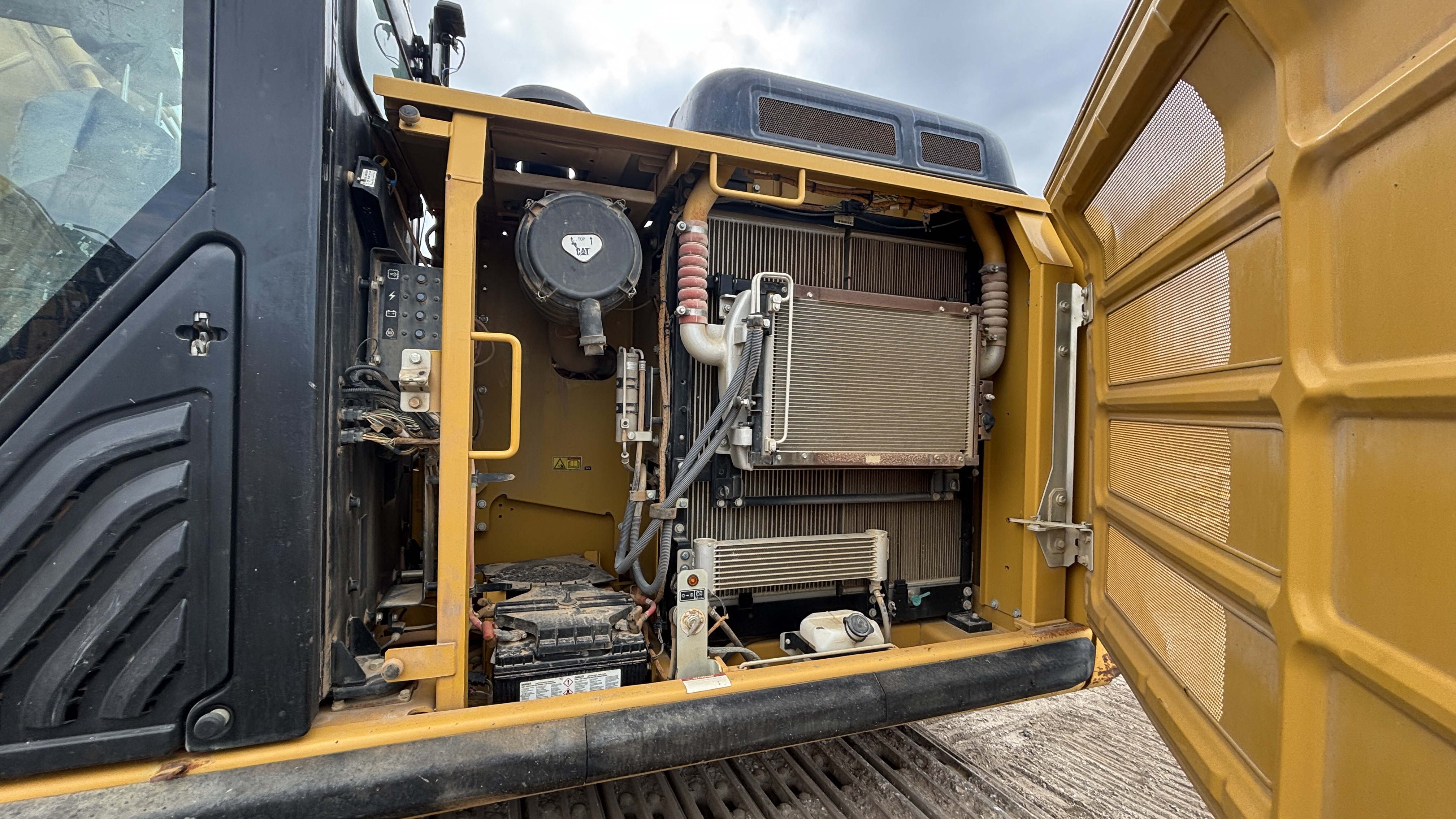 2017 CATERPILLAR 323FL - Image 5