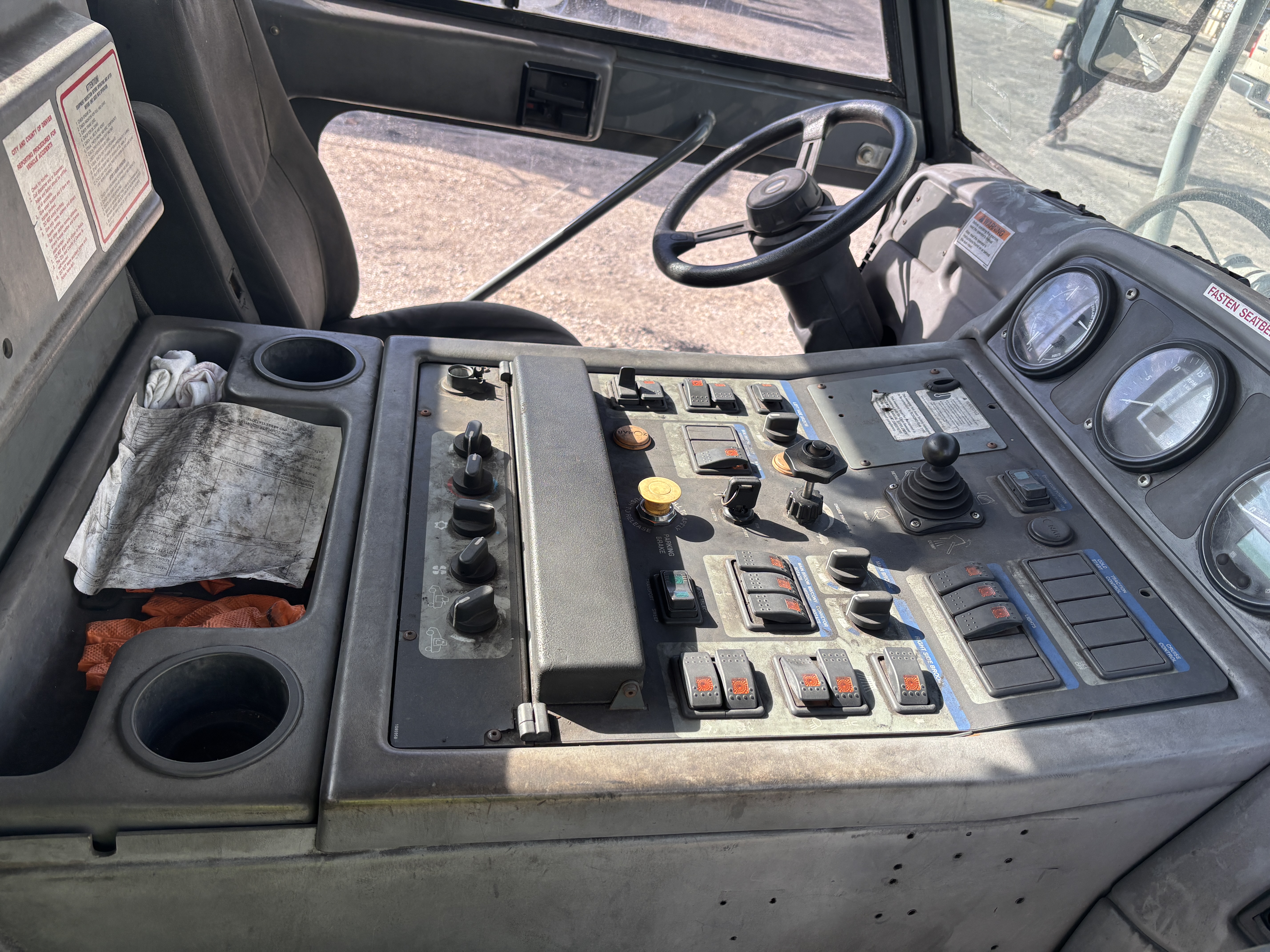 2008 ELGIN Pelican NP - view 9 of 12