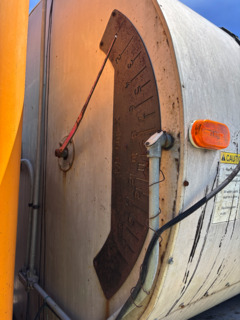 2003 PETERBILT 330 - Image 10