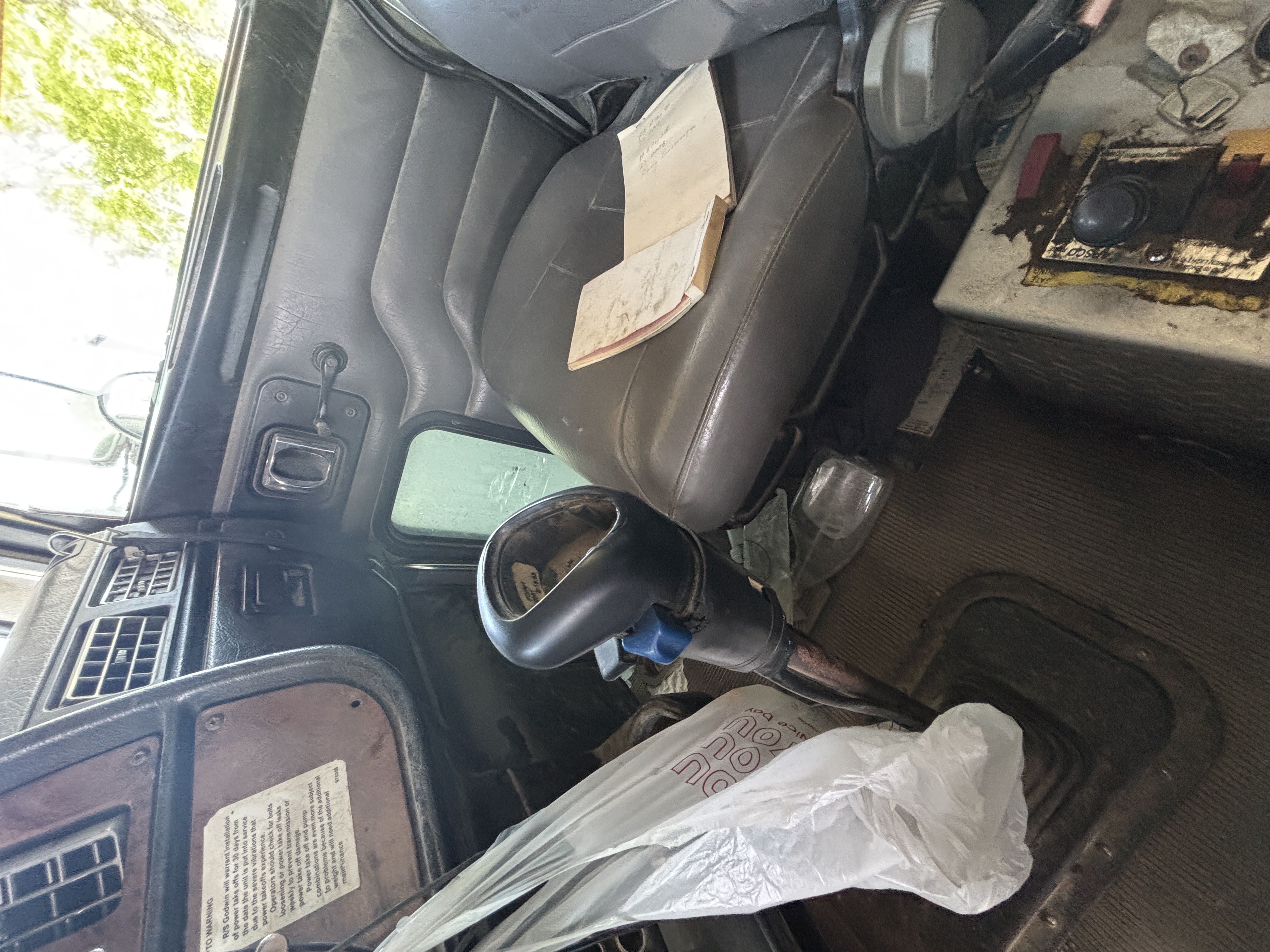 2005 PETERBILT 378 - Image 6