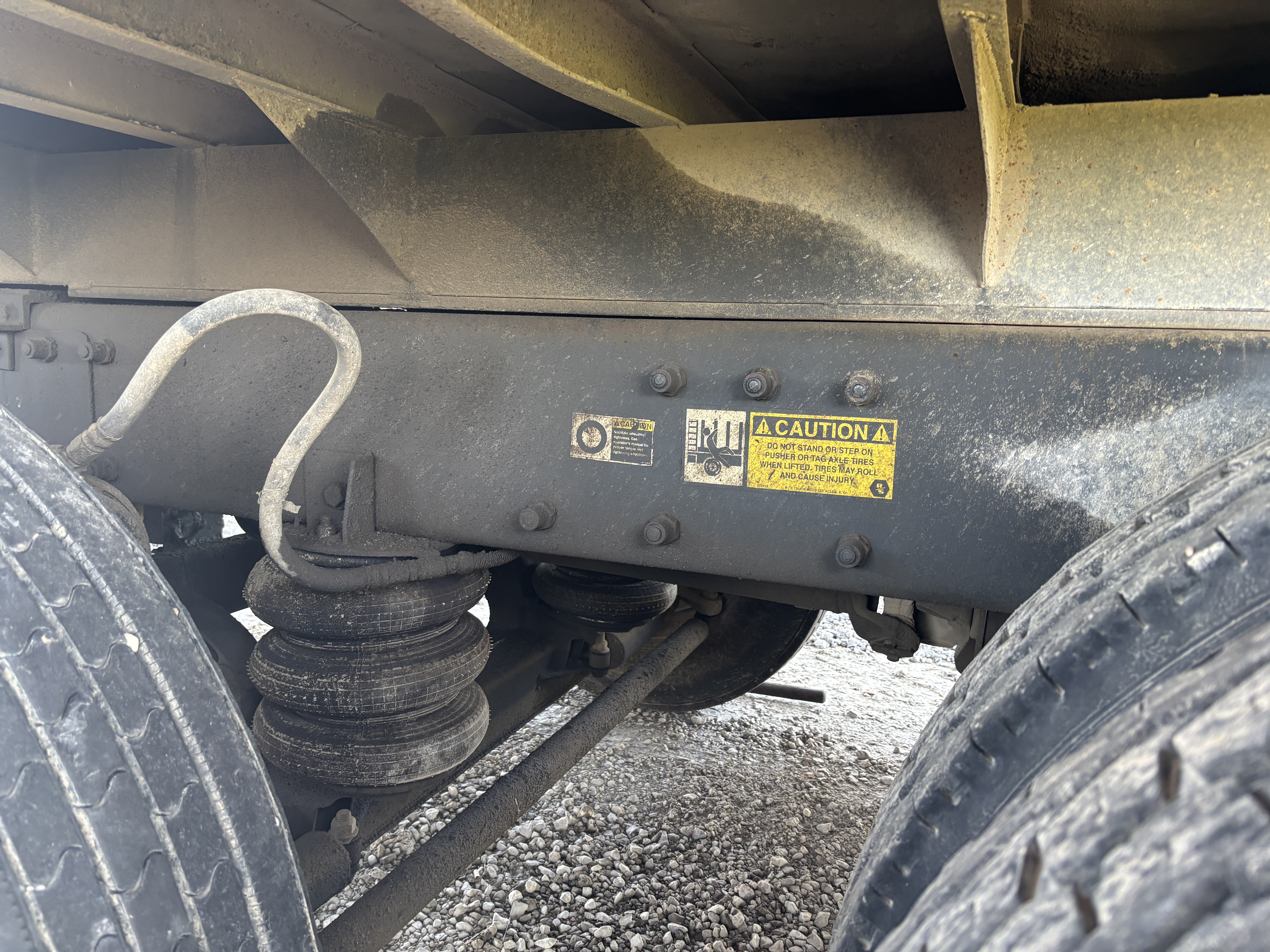 2005 PETERBILT 378 - Image 12