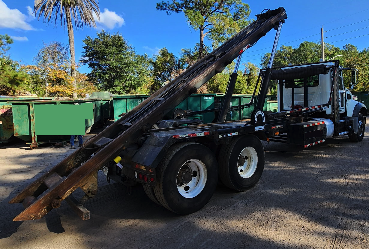 2016 MACK GU713 Granite - view 2 of 21
