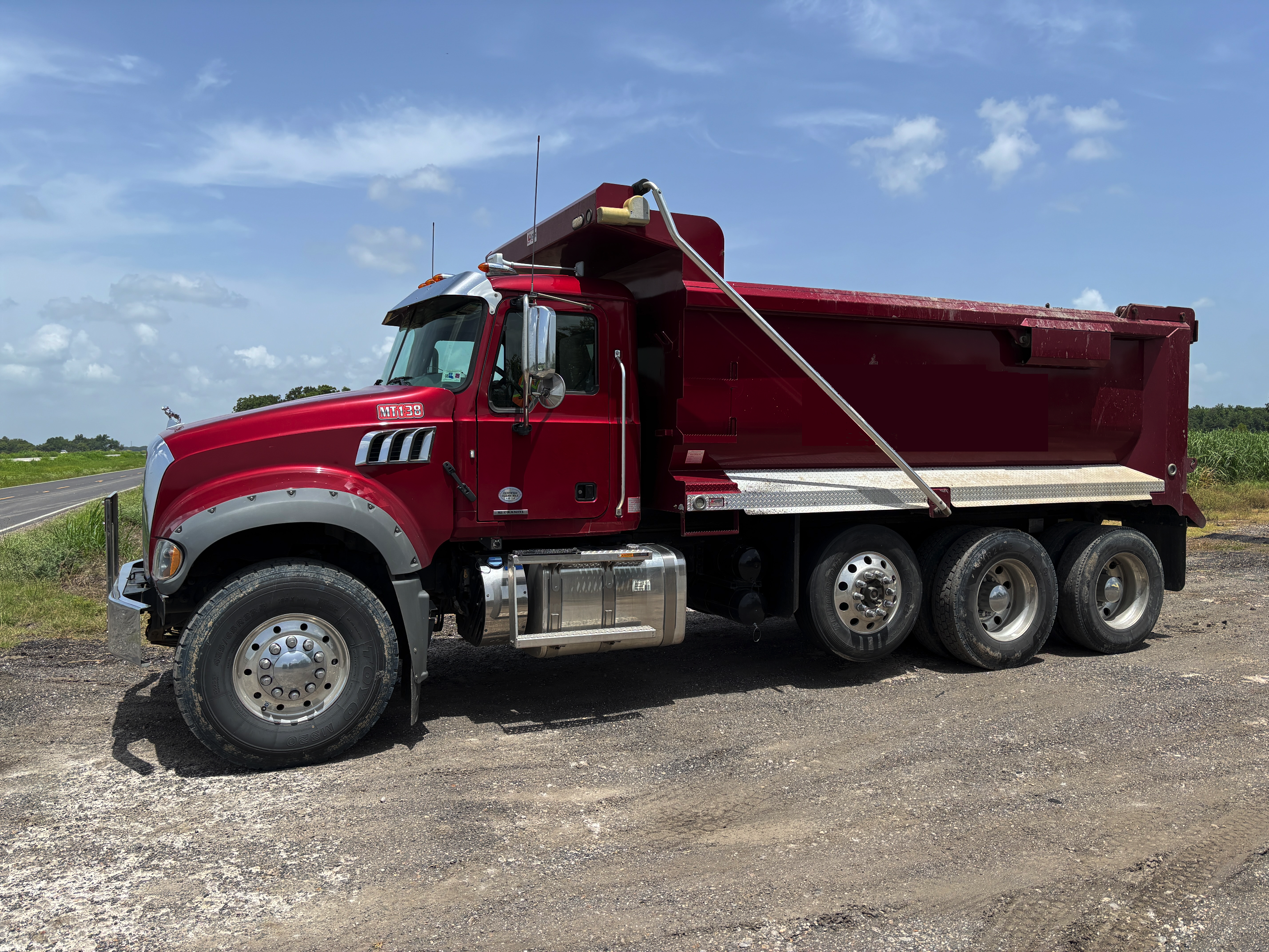 2021 MACK Granite 64FR - view 10 of 26