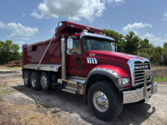 2021 MACK Granite 64FR - Image 3