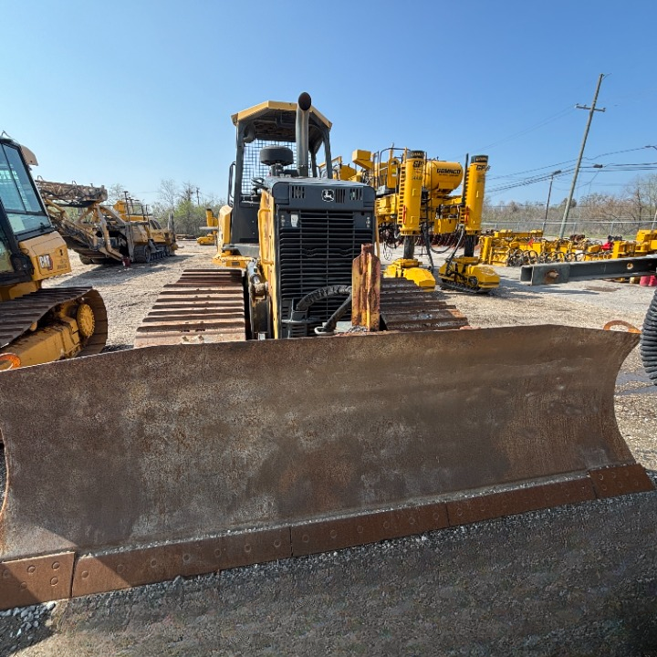 2013 DEERE 750K LGP - Image 2