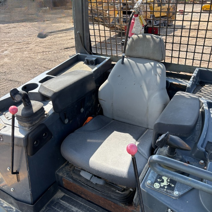 2013 DEERE 750K LGP - Image 11