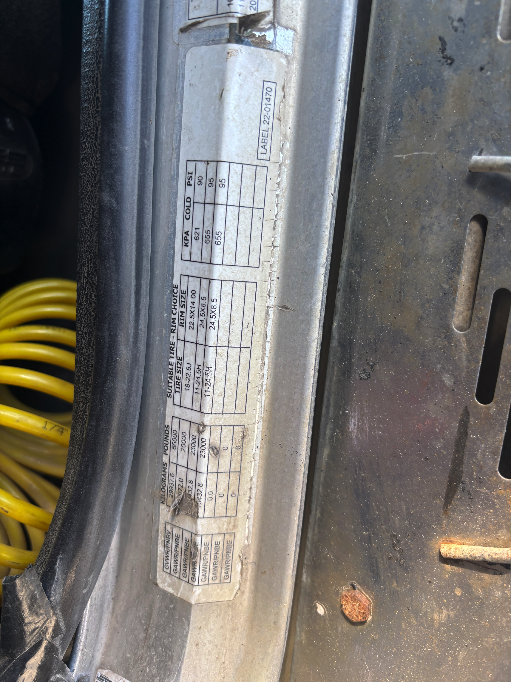 2004 PETERBILT 378 - Image 14